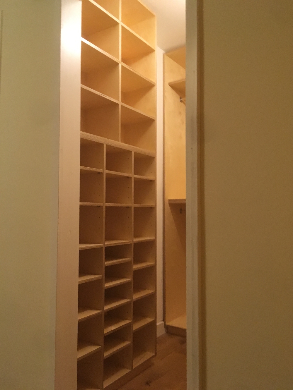 Birch Plywood Walk In Wardrobe Susan Harper Furniture